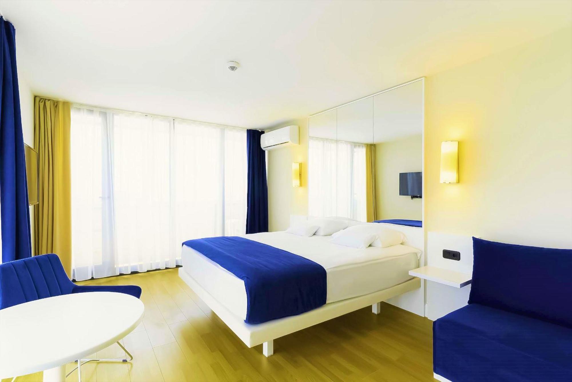 Black Sea Apartment In Orbi City Batumi Exteriér fotografie